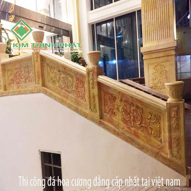 Đá hoa cương vàng